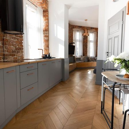 Central Apartamenty Jelenia Góra Екстериор снимка