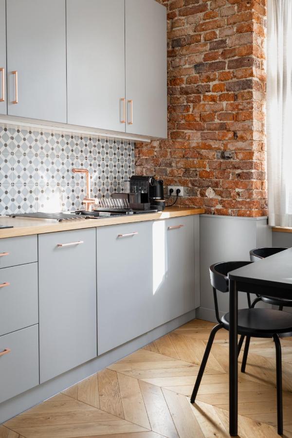 Central Apartamenty Jelenia Góra Екстериор снимка