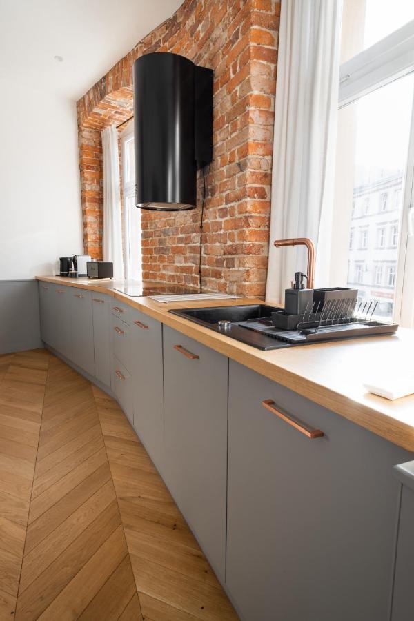 Central Apartamenty Jelenia Góra Екстериор снимка