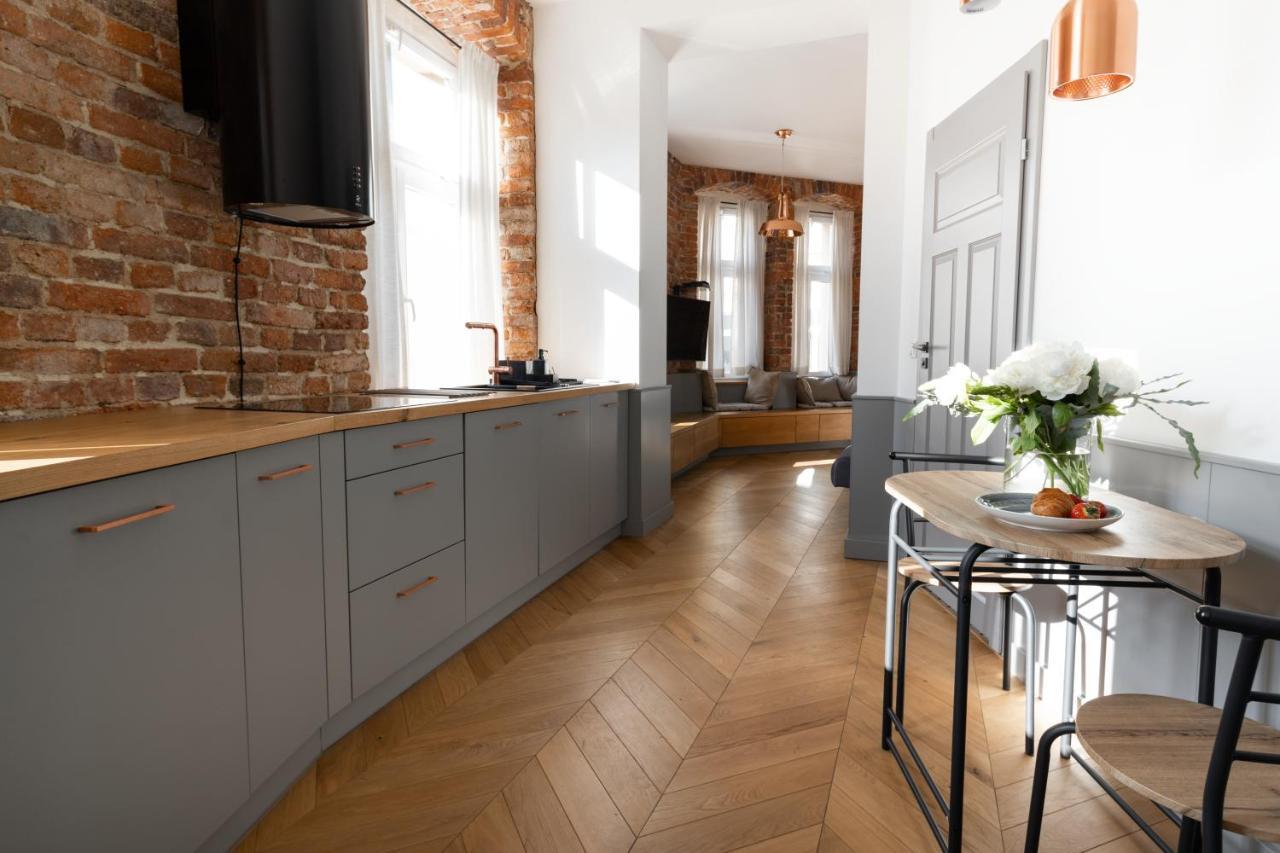 Central Apartamenty Jelenia Góra Екстериор снимка