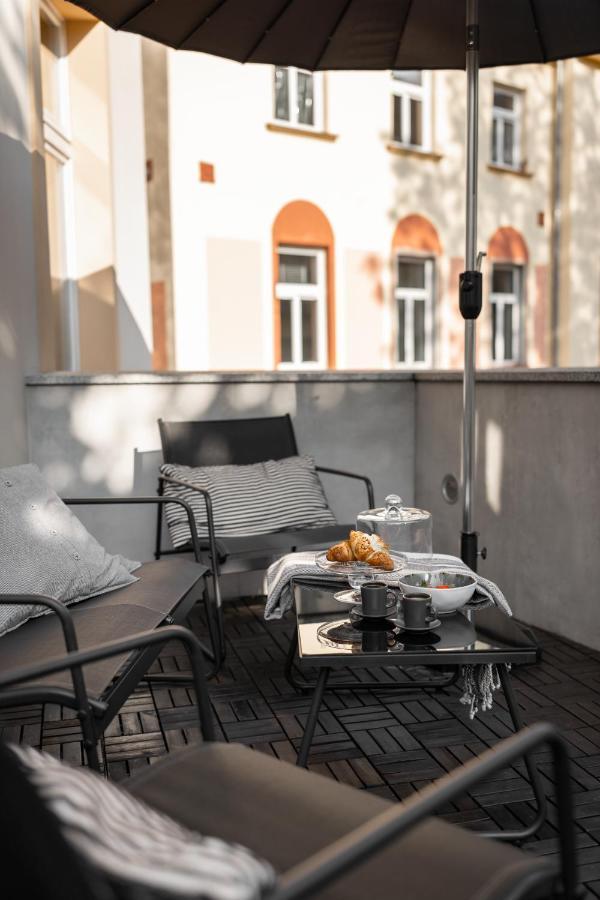 Central Apartamenty Jelenia Góra Екстериор снимка